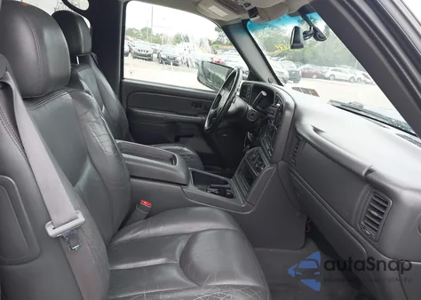 2004 Chevrolet Avalanche 1500 from USA, damaged, VIN 3GNEK12T94G216824